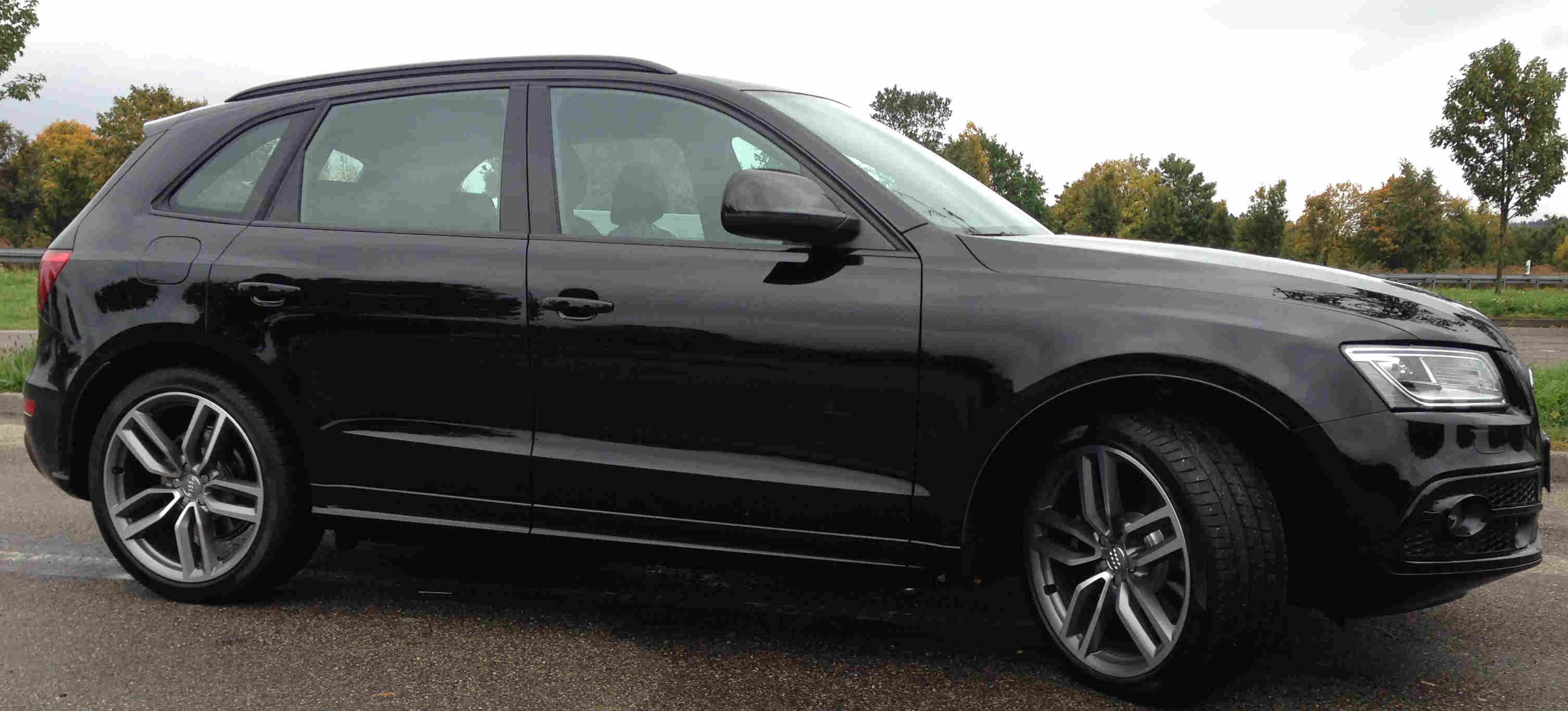 SQ5 mit Extras in schwarz