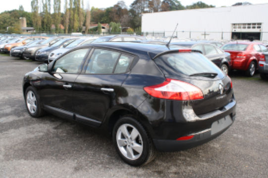 RENAULT MEGANE III 1.6 16V DYNAMIC ESP 03