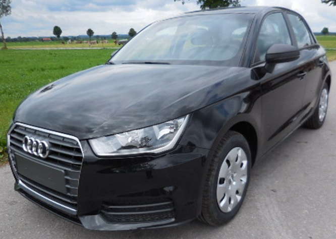 Audi A1 schwarz