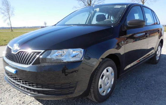 skoda rapid spaceback active schwarz