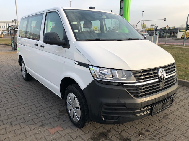 Transporter Kombi 6.1 weiss