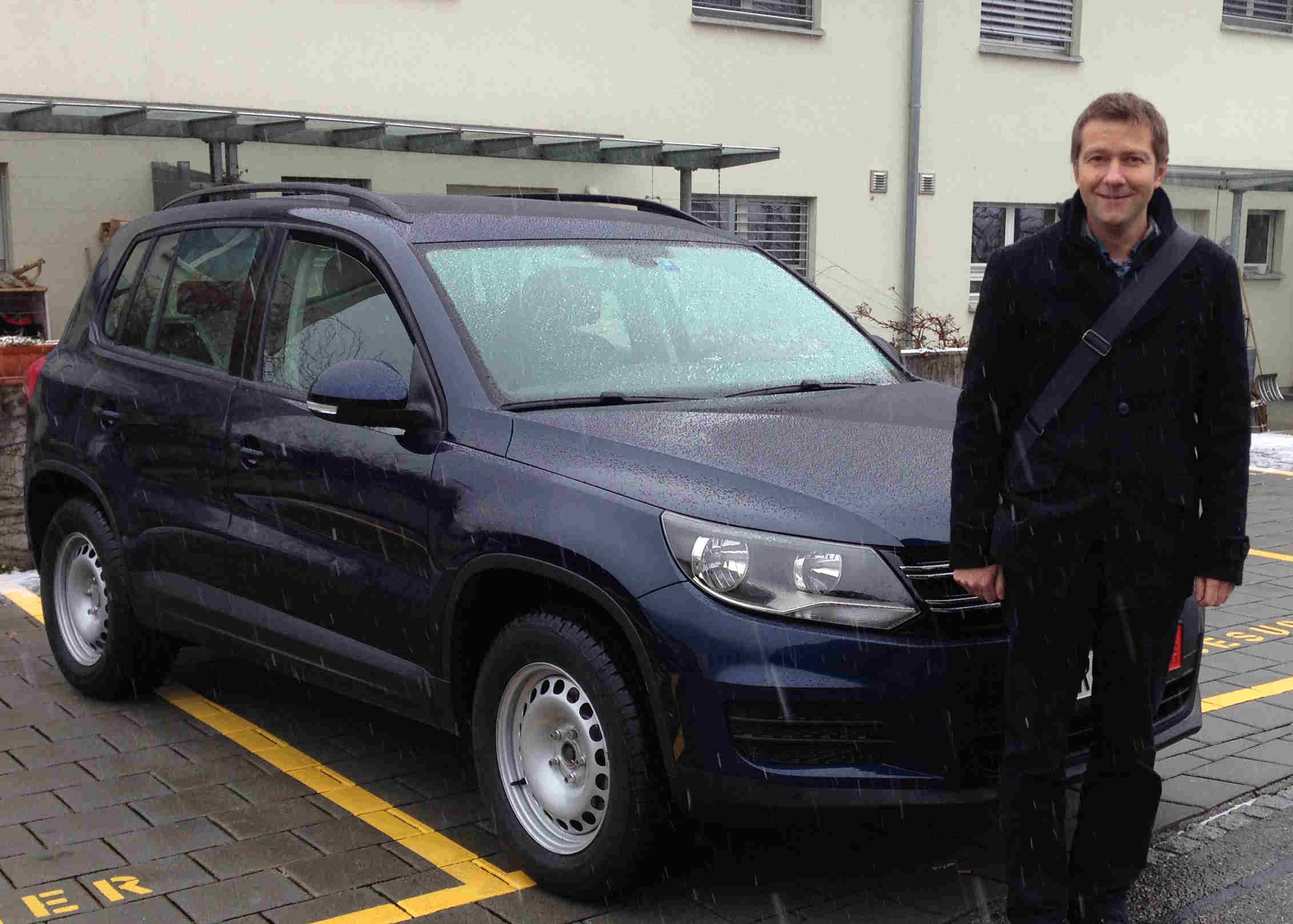 Tiguan Trend & Fun BlueMotion 140 PS - bei dem Wetter gleich mit Winterreifen in die Zentralschweiz ausgeliefert (auf Alufelgen w&auml;re aber auch m&ouml;glich gewesen ...)