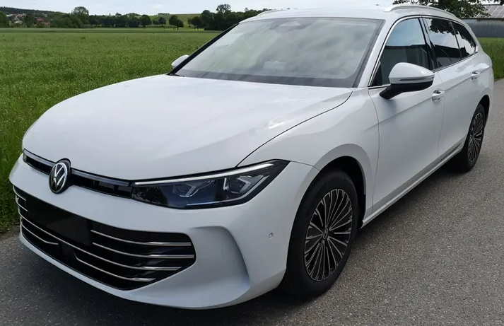 Neuer VW Passat Variant weiss
