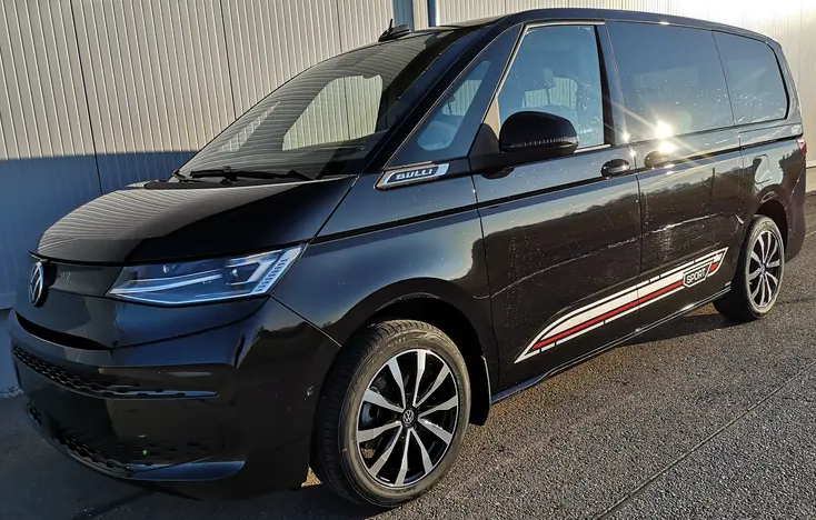 VW T7 Multivan schwarz langer berhang
